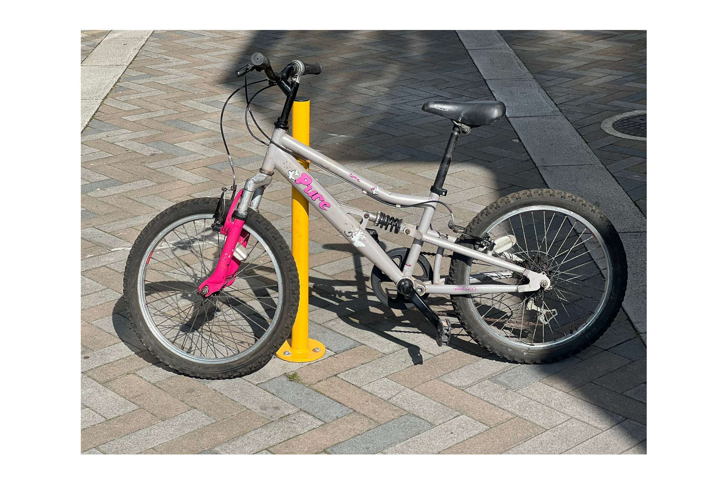 Used Apollo Pure Kids Mountain Bike