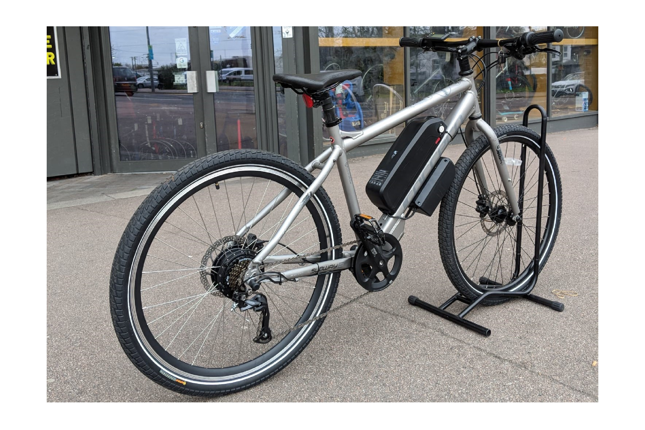 Carrera Subway Electric Hybrid Bike - Image 3