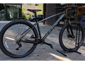 Trek Marlin 6 Mountain Bike