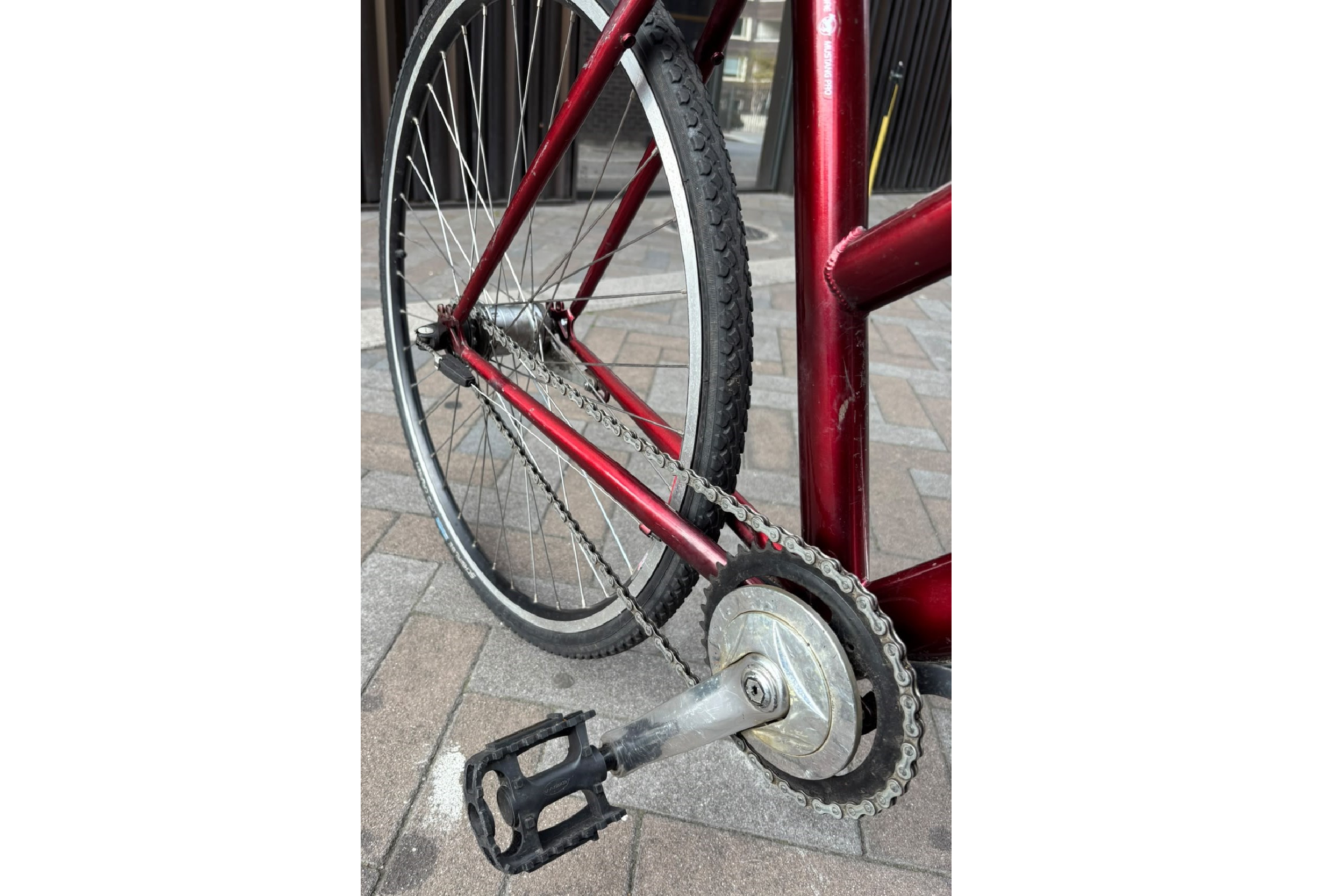 Mustang Broadway Hybrid Bike - Image 5