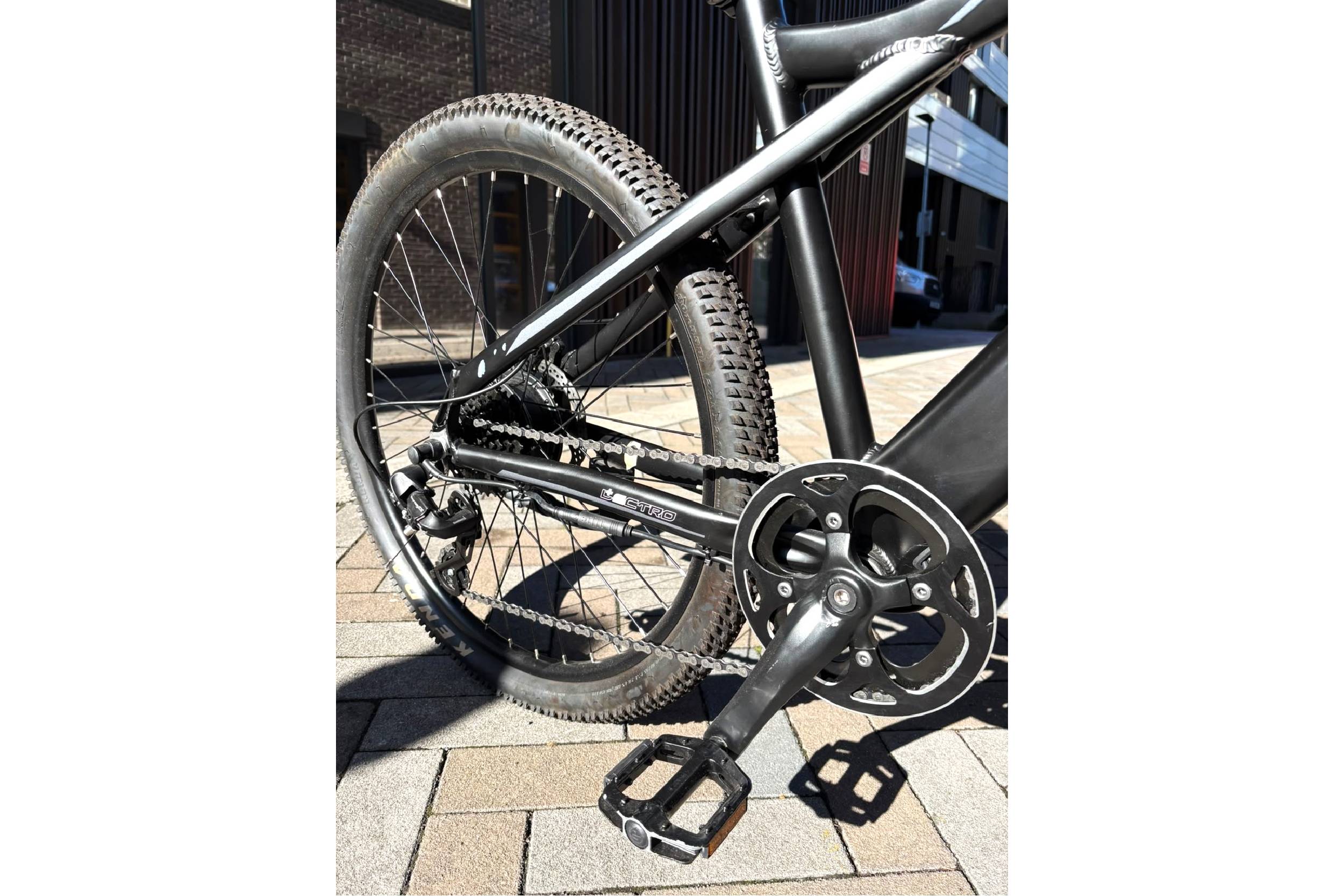 Lectro EM600 Electric Mountain Bike - Image 2